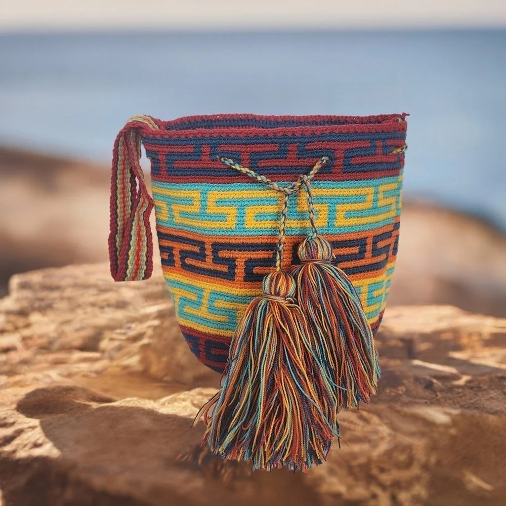 NWT‎ Wuitusu Estella Medium Handmade Crochet Wayuu Mochila Bag Crossbody